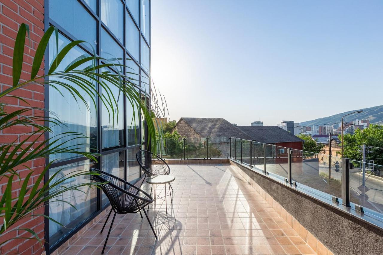 Biography Design Tbilisi Hotel Exterior foto