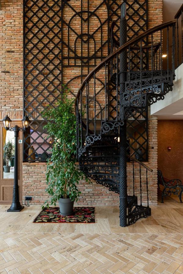 Biography Design Tbilisi Hotel Exterior foto