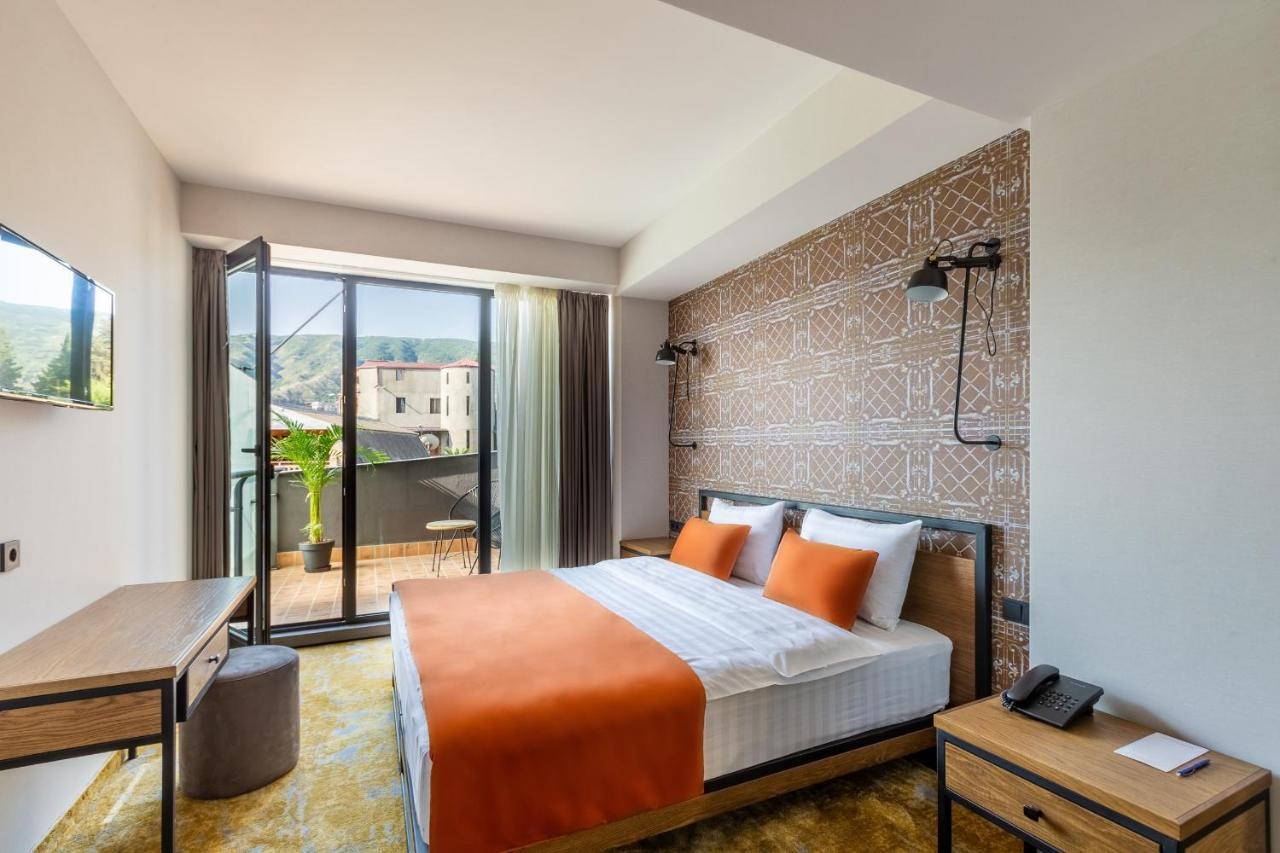 Biography Design Tbilisi Hotel Exterior foto