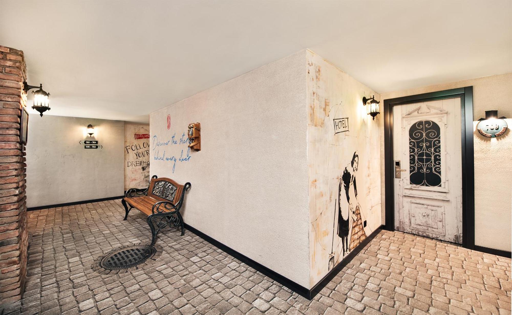 Biography Design Tbilisi Hotel Exterior foto