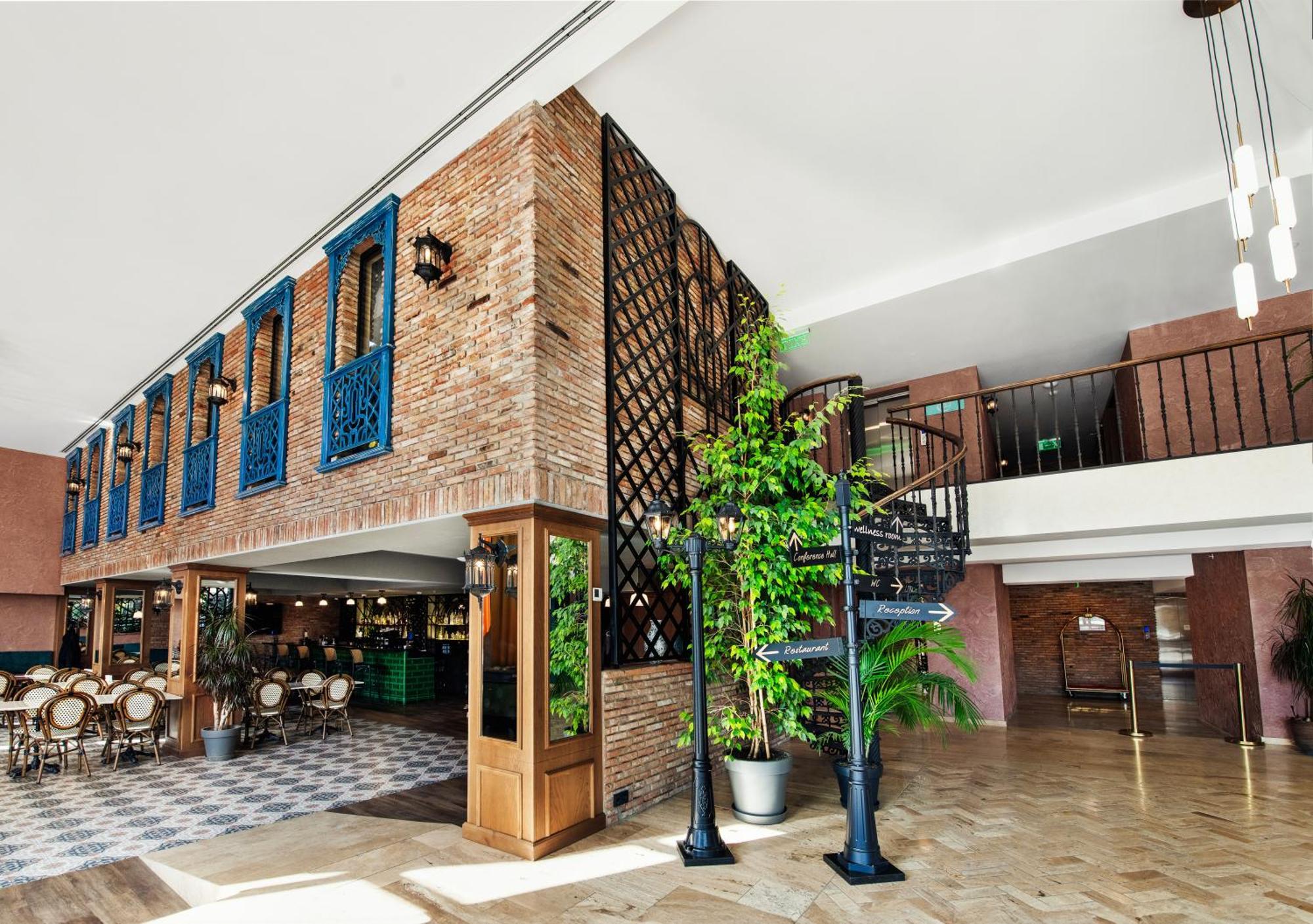Biography Design Tbilisi Hotel Exterior foto